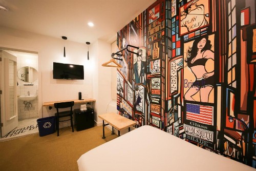 Doxie Hotel - image 13