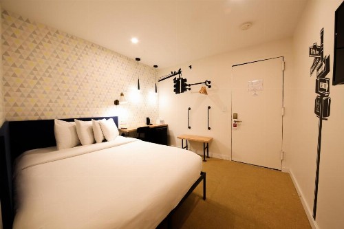 Doxie Hotel - image 19
