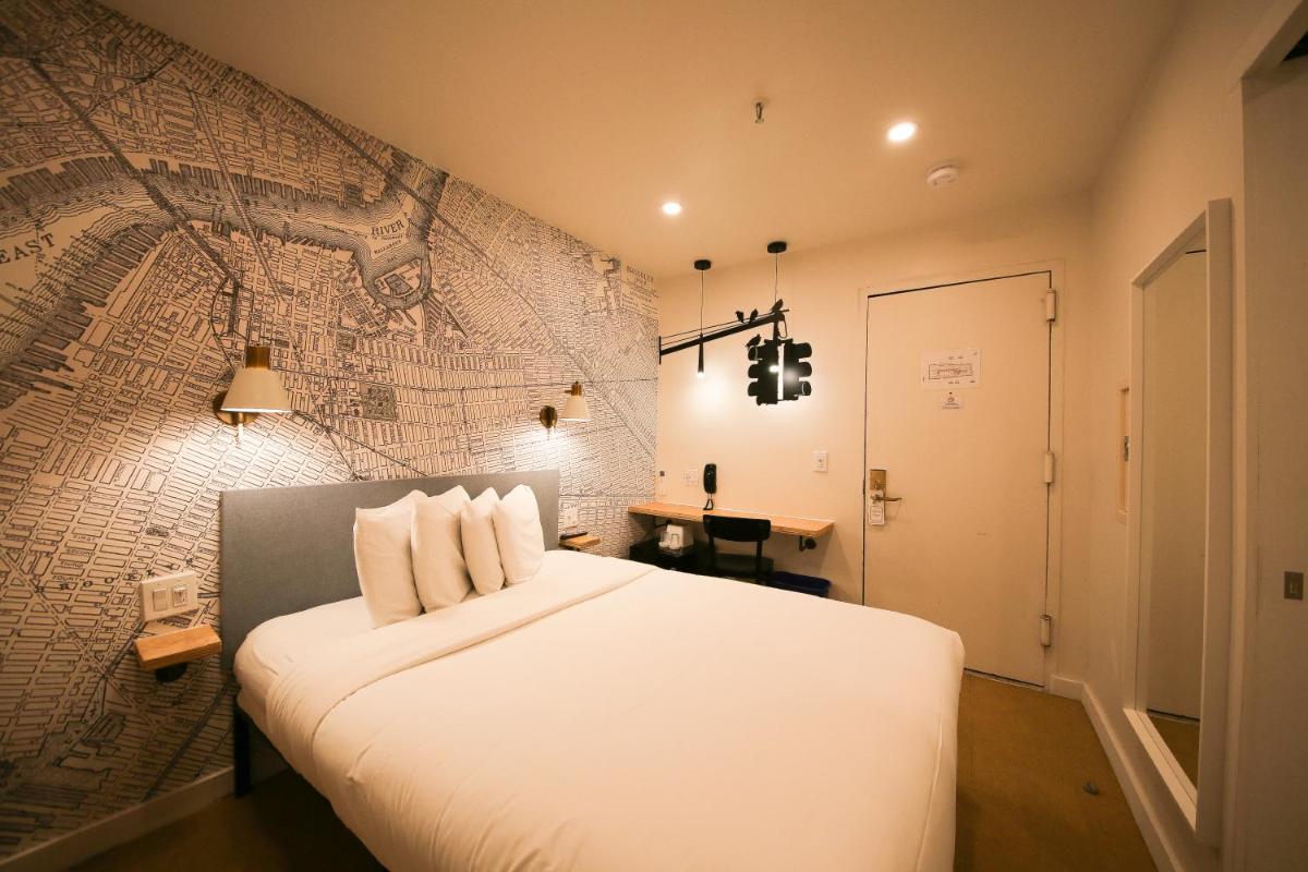 Doxie Hotel - image 6