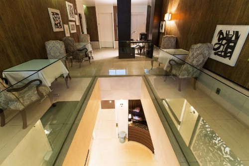 City Club Hotel - image 13