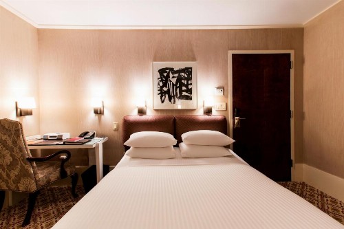 City Club Hotel - image 40
