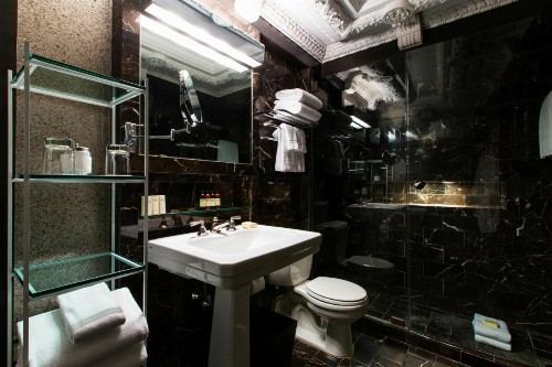 City Club Hotel - image 6