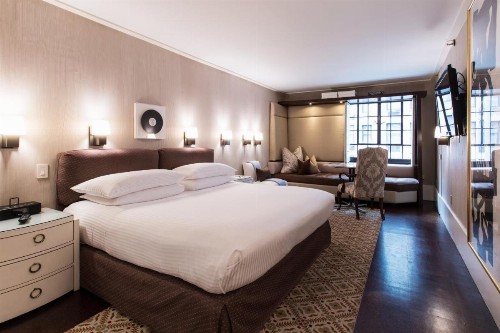 City Club Hotel - image 9