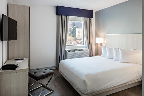 The Gatsby Hotel - image 12