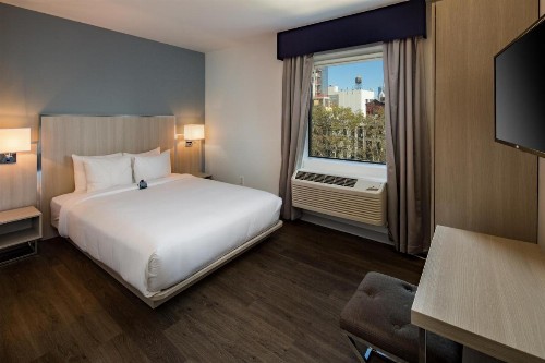 The Gatsby Hotel - image 7