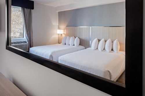 The Gatsby Hotel - image 9