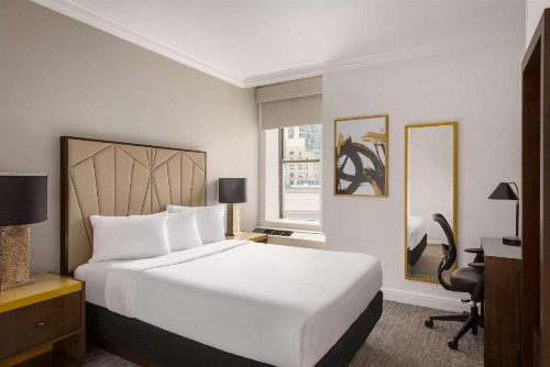 Martinique New York on Broadway Curio Collection by Hilton - image 17