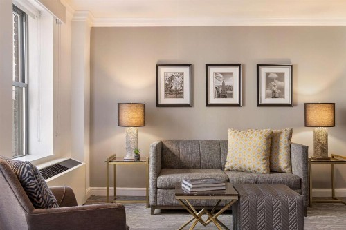 Martinique New York on Broadway Curio Collection by Hilton - image 50