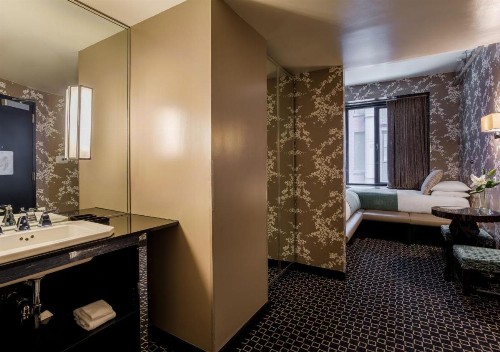 Room Mate Grace Boutique Hotel - image 10