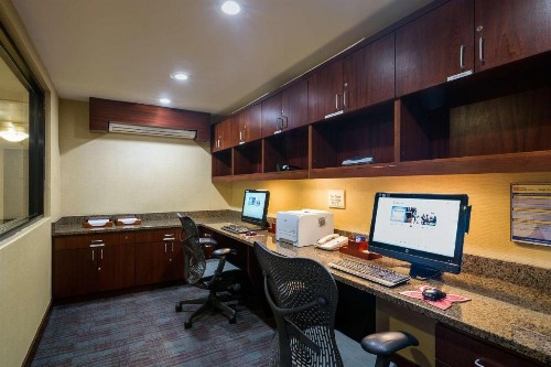 Hilton Garden Inn New York/Tribeca - image 11