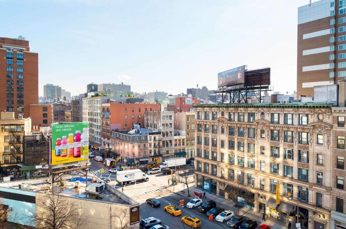 Hilton Garden Inn New York/Tribeca - image 2