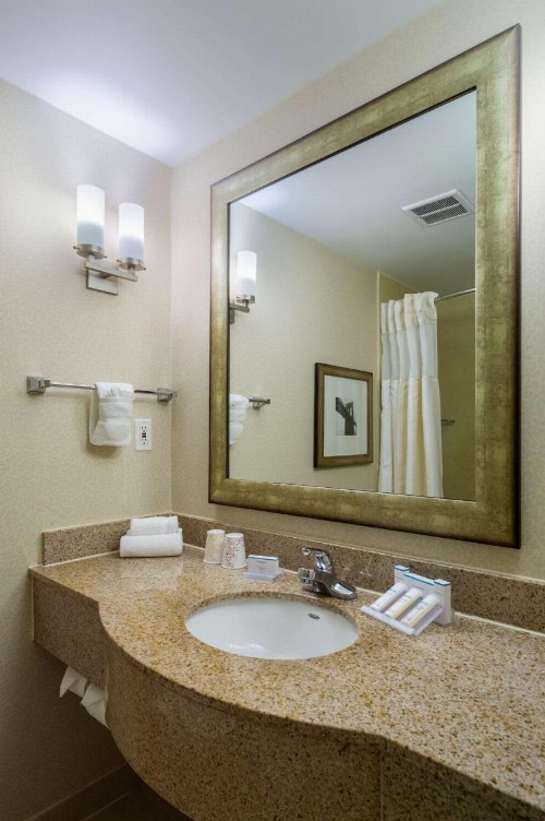 Hilton Garden Inn New York/Tribeca - image 25