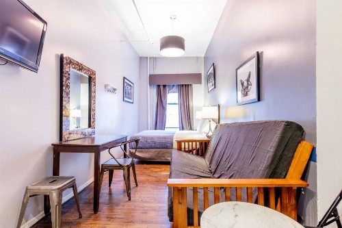 Hotel 309 - image 11