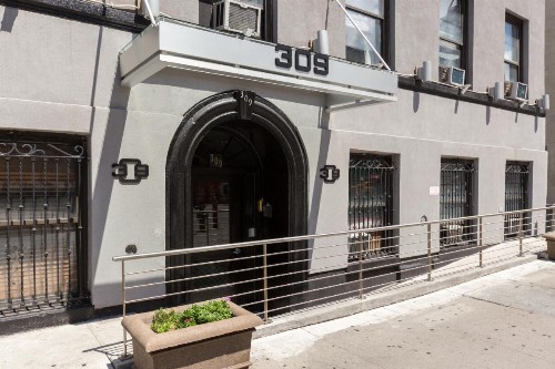 Hotel 309 - image 17
