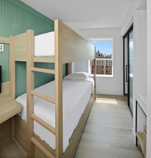 Riverside Tower Hotel - image 14