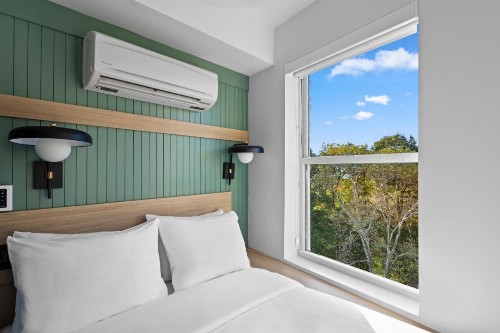 Riverside Tower Hotel - image 37
