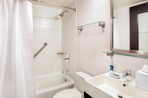 Four Points by Sheraton Midtown - Times Square - image 14