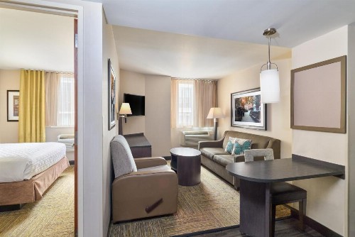 Candlewood Suites NYC -Times Square an IHG Hotel - image 20
