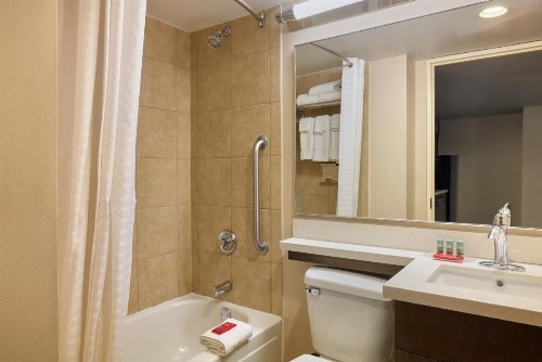 Candlewood Suites NYC -Times Square an IHG Hotel - image 33