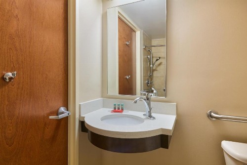 Candlewood Suites NYC -Times Square an IHG Hotel - image 35