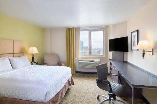 Candlewood Suites NYC -Times Square an IHG Hotel - image 6