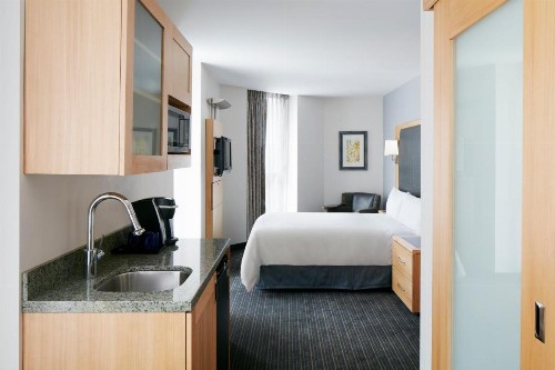 Club Quarters Hotel World Trade Center - image 15