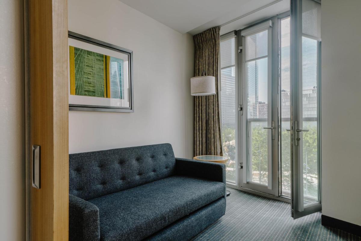 World Center Hotel - image 3
