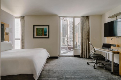 World Center Hotel - image 9