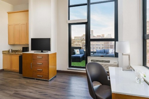 DoubleTree by Hilton - Chelsea - image 28