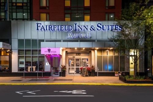 Fairfield Inn & Suites By Marriott New York Manhattan/Times Square - image 13