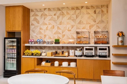 Fairfield Inn & Suites By Marriott New York Manhattan/Times Square - image 17