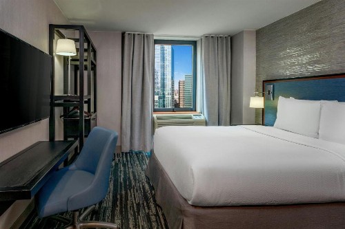 Fairfield Inn & Suites By Marriott New York Manhattan/Times Square - image 29