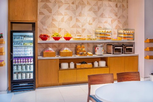 Fairfield Inn & Suites By Marriott New York Manhattan/Times Square - image 3