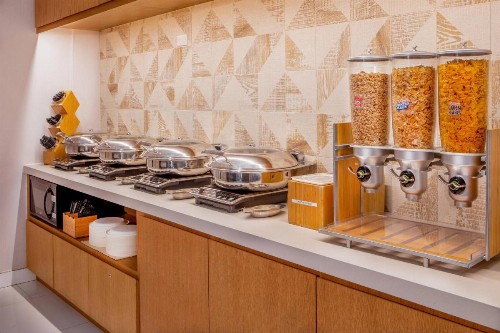 Fairfield Inn & Suites By Marriott New York Manhattan/Times Square - image 4
