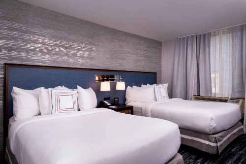 Fairfield Inn & Suites By Marriott New York Manhattan/Times Square - image 5