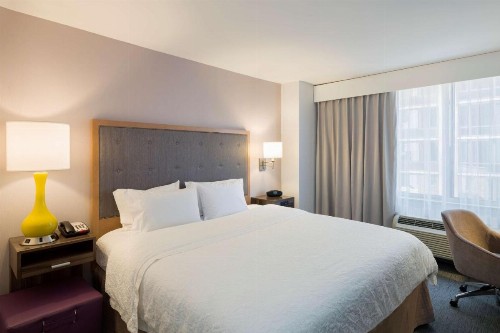 Hampton Inn Manhattan - Times Square South - image 11