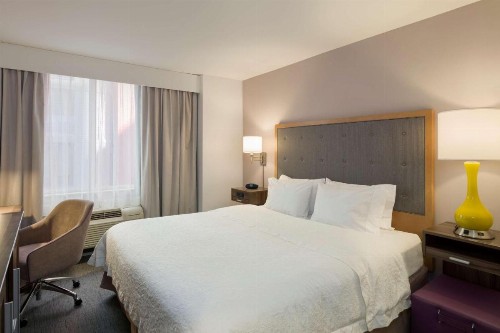 Hampton Inn Manhattan - Times Square South - image 13