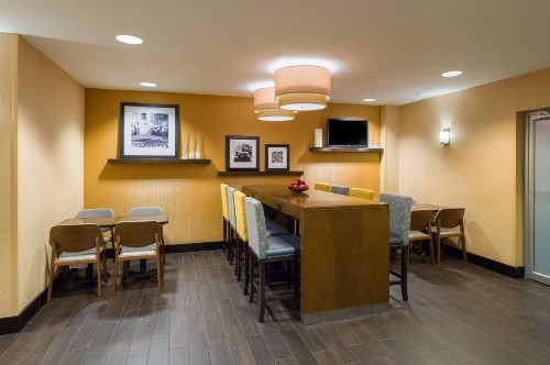 Hampton Inn Manhattan - Times Square South - image 14