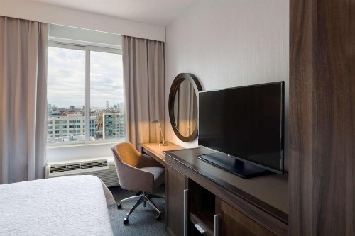 Hampton Inn Manhattan - Times Square South - image 21