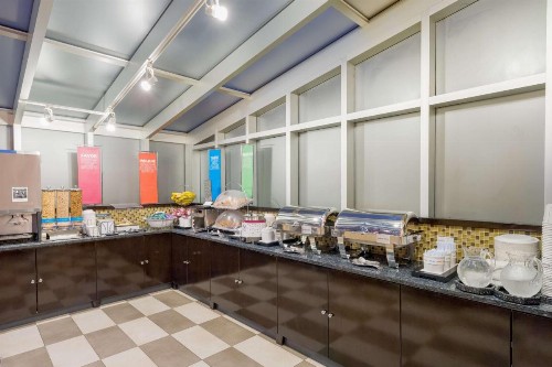 Hampton Inn Manhattan - Times Square South - image 30