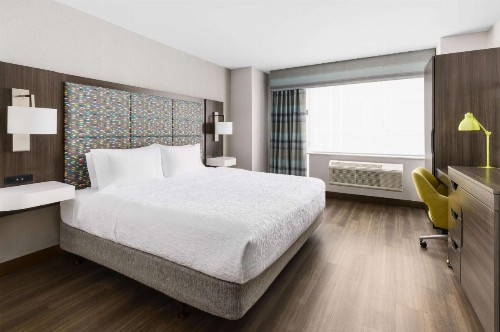 Hampton by Hilton Manhattan 35th Street - Empire State Building - image 7
