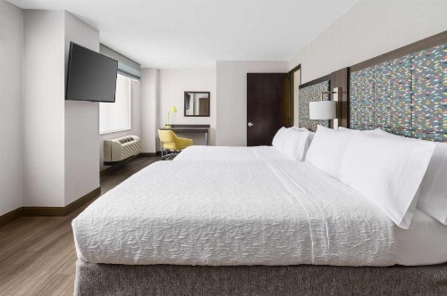 Hampton by Hilton Manhattan 35th Street - Empire State Building - image 9