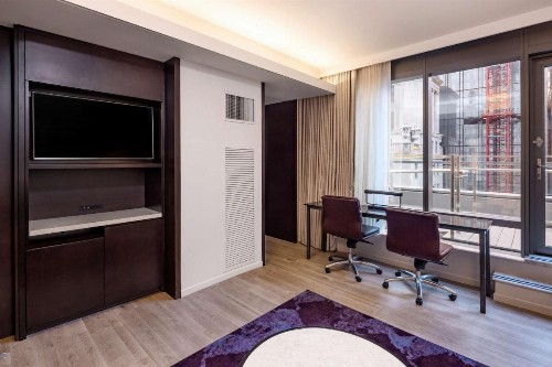 West 57th Street by Hilton Club - image 3