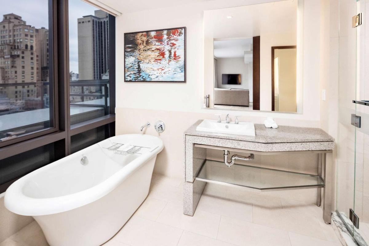 West 57th Street by Hilton Club - image 4