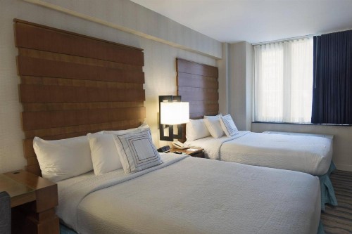Fairfield Inn & Suites by Marriott New York Manhattan/Fifth Avenue - image 5
