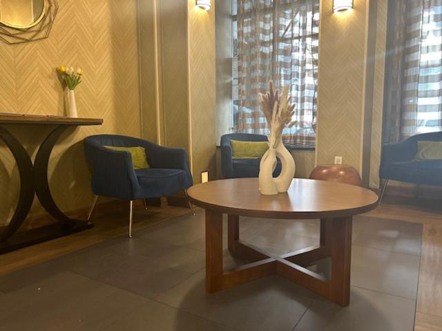 Fairfield Inn & Suites by Marriott New York Manhattan/Fifth Avenue - image 7