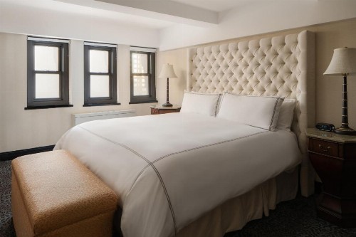 The Manhattan Club - image 11