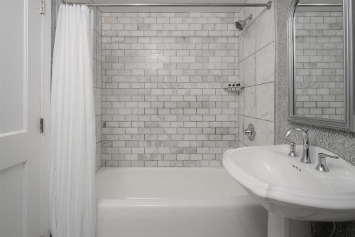 The Manhattan Club - image 29