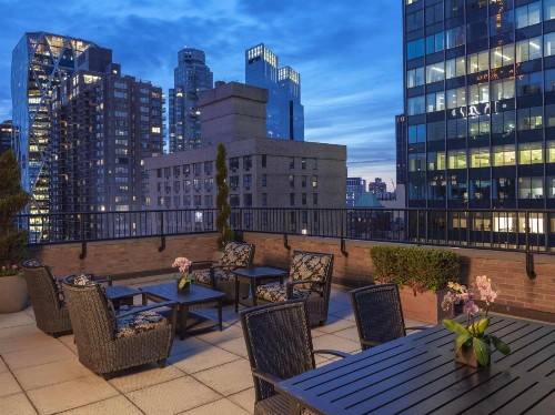 The Manhattan Club - image 36