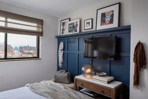 Redford Hotel - image 7